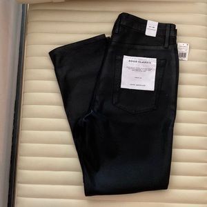 NWT Good American Good Classic Black coated jean
